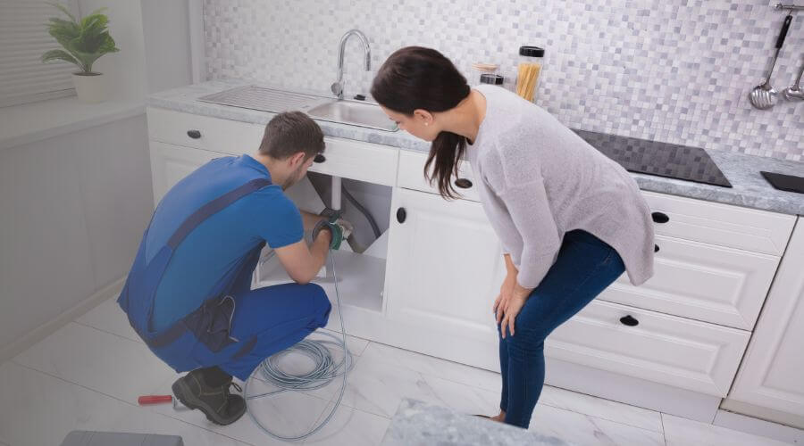 Expert burst pipe repair services in Clute, TX